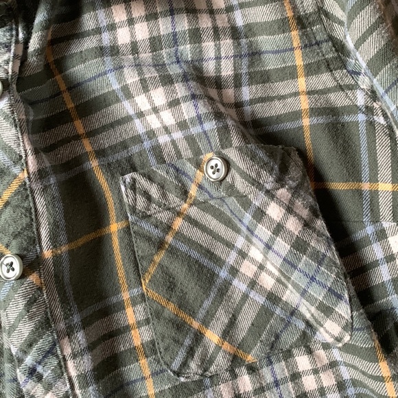 Green Plaid Long-sleeve T - Picture 9 of 13